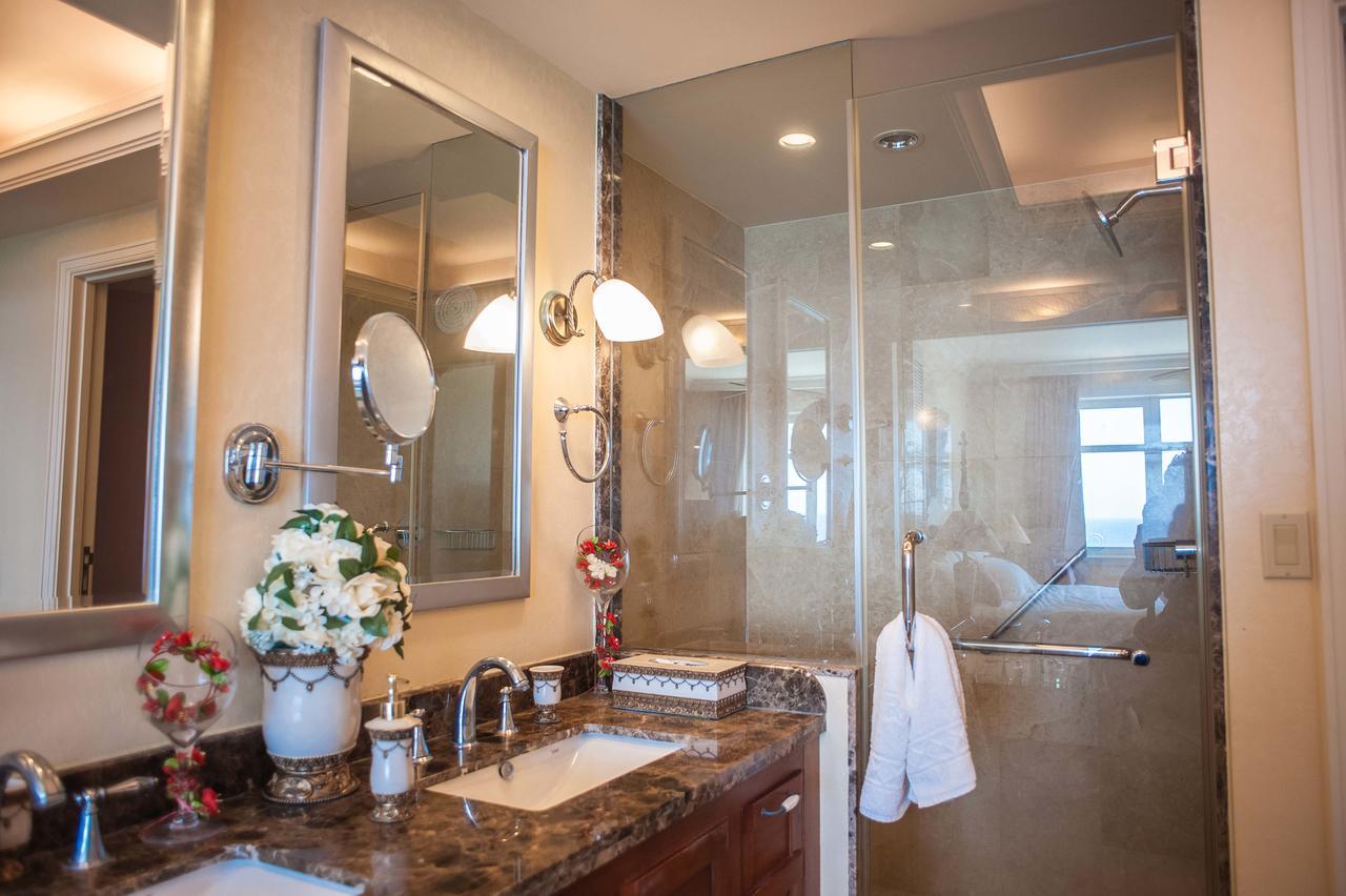 Palmyra Luxury Beach Condos Montego Bay Exterior foto