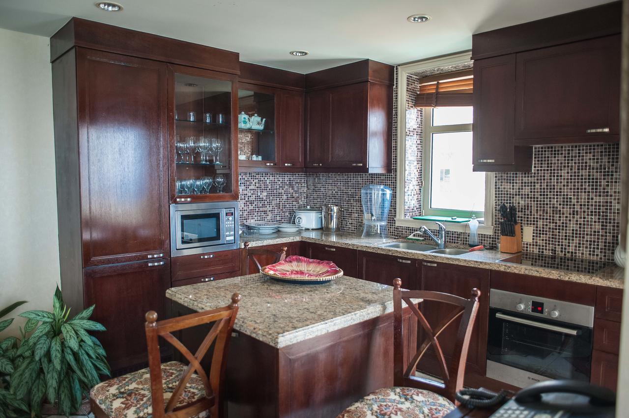 Palmyra Luxury Beach Condos Montego Bay Exterior foto